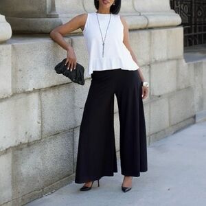 Black pull on palazzo pants. Small.